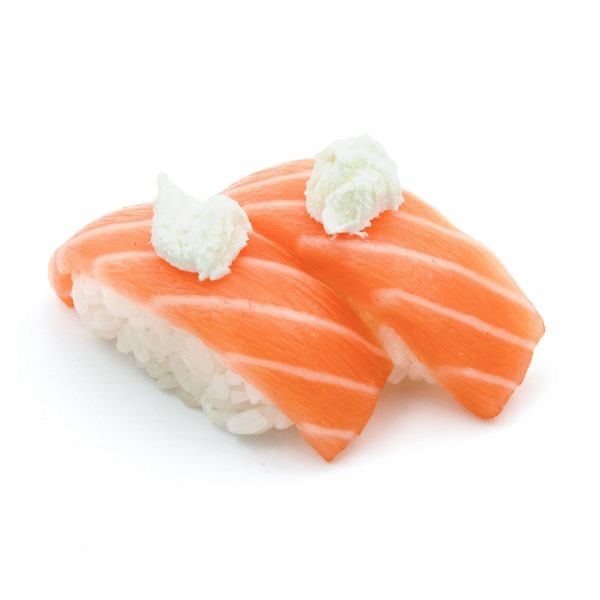 Nigiri salmón con queso