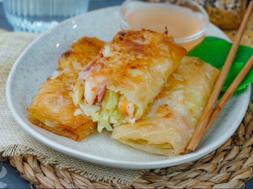 Rollitos de langostinos  炸虾卷